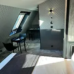 ラドレス ホテル 3*