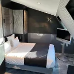 Hotel L'adresse Parigi