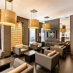 L'adresse Párizs