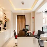 L'adresse 3* Parigi