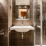 L'adresse Szálloda 3*