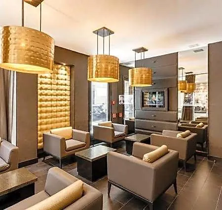 Hotell L'adresse 3*