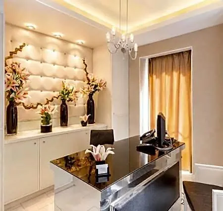 Hotel L'adresse Paris