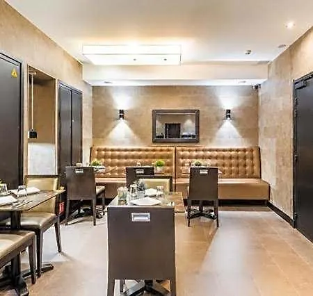 Hotel L'adresse 3*