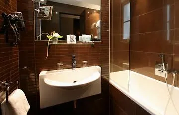 L'adresse Szálloda 3*