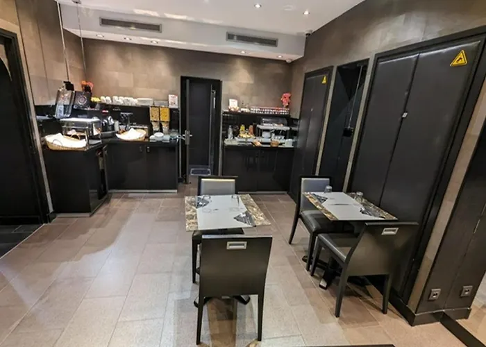 L'adresse Отель 3*